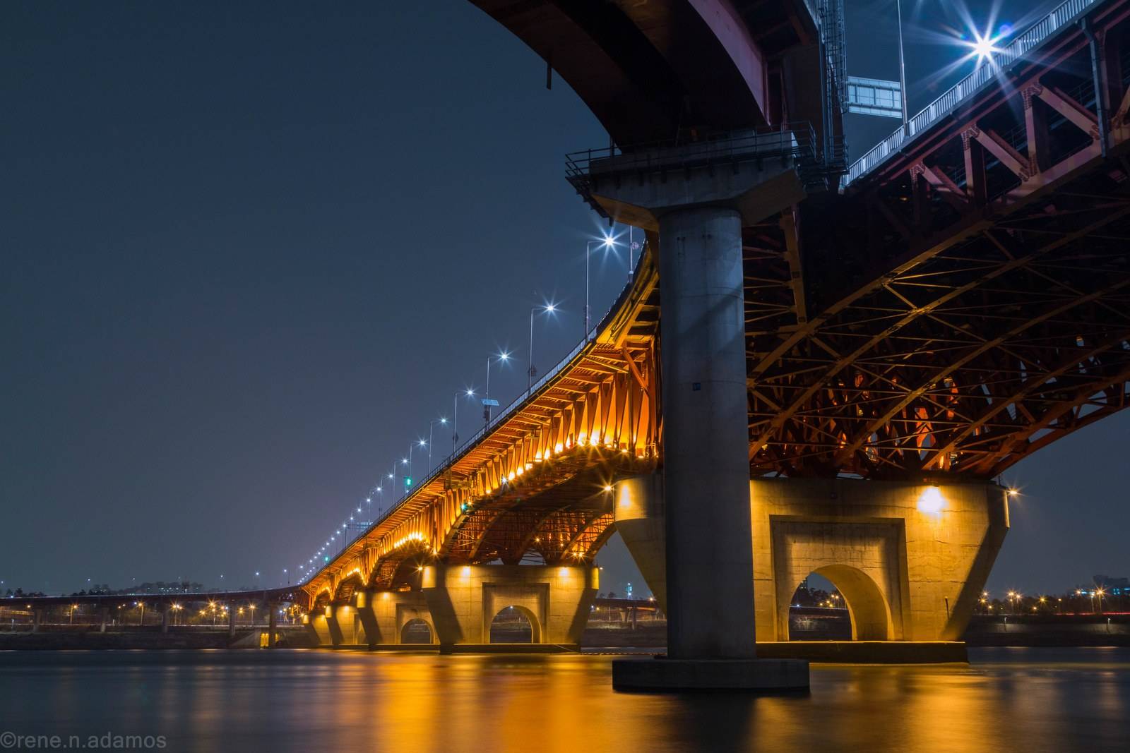 Seongsu Bridge, Seoul (location photo, not a drama still)