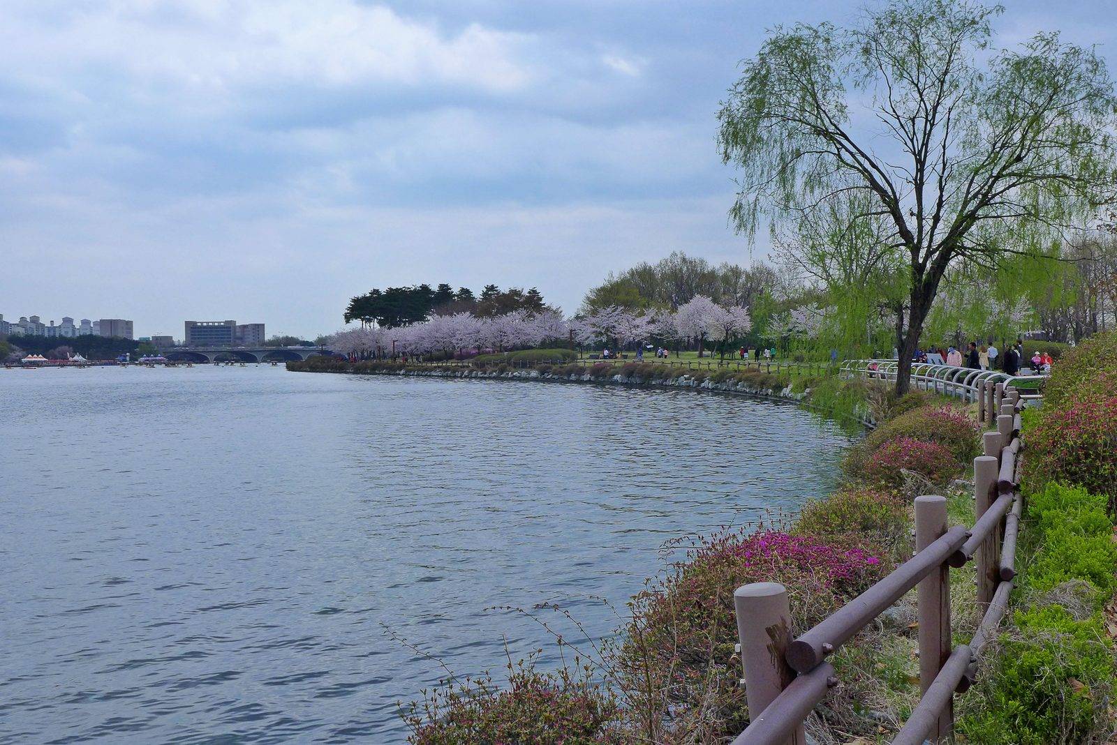 Ilsan Lake Park (일산호수공원), Goyang (location photo, not a drama still)