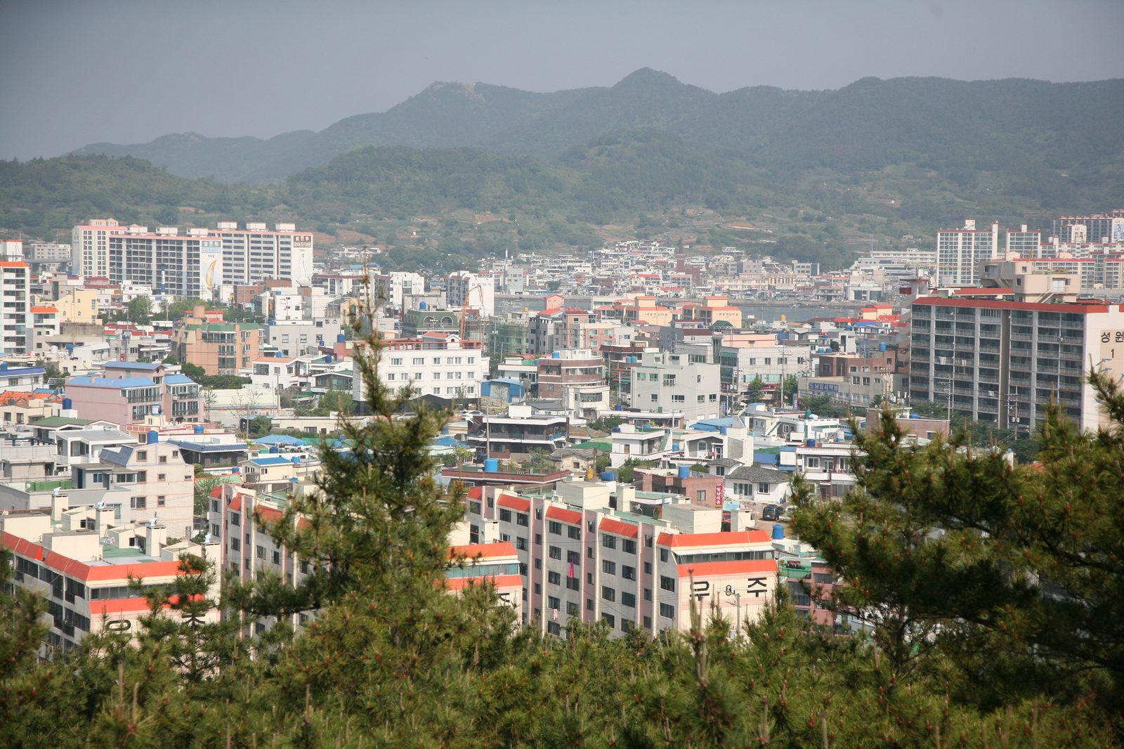 Tongyeong cityscape — a Doctor on the Edge filming location (location photo, not a drama still)