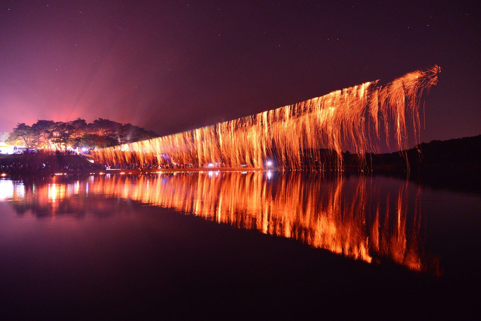 Mansongjeong riverbank, Hahoe Village — a Kingdom filming location (location photo, not a drama still)