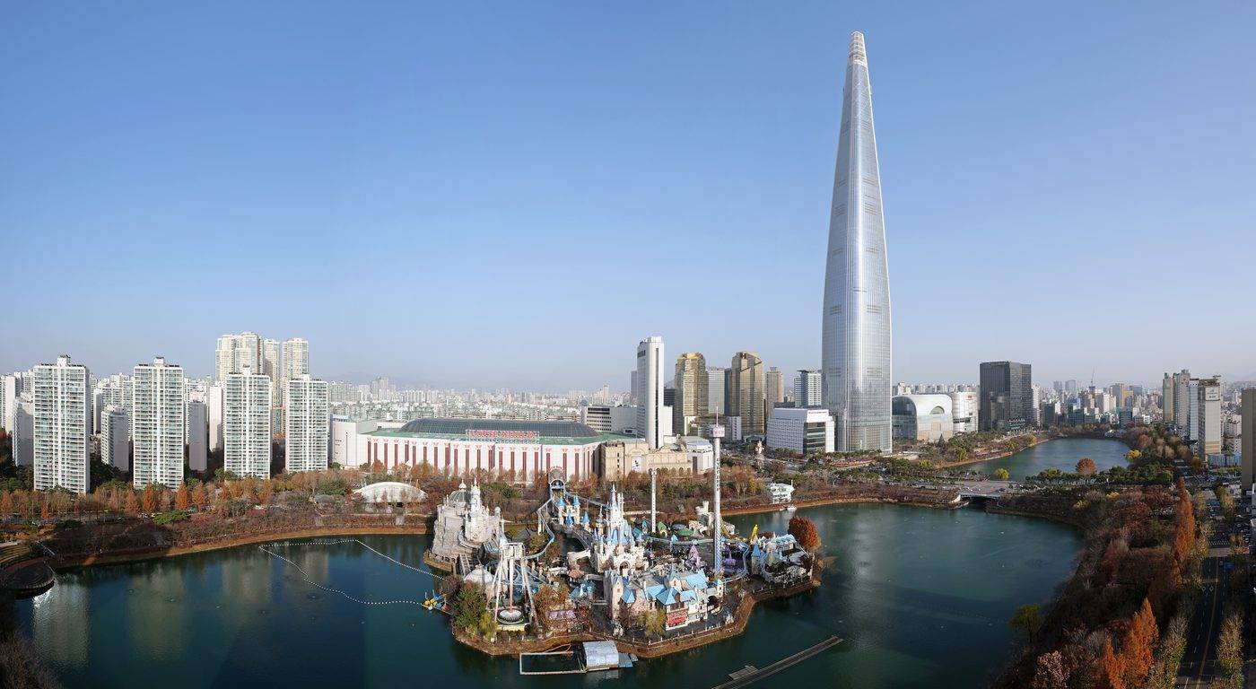 Lotte World outdoor Magic Island and tower, Seoul — a Business Proposal filming location (location photo, not a drama still)