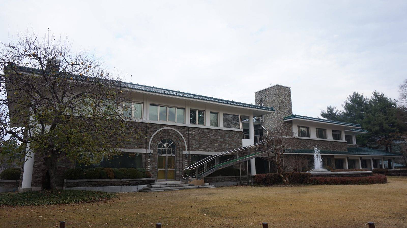 Cheongnamdae, the former presidential villa (location photo, not a drama still)