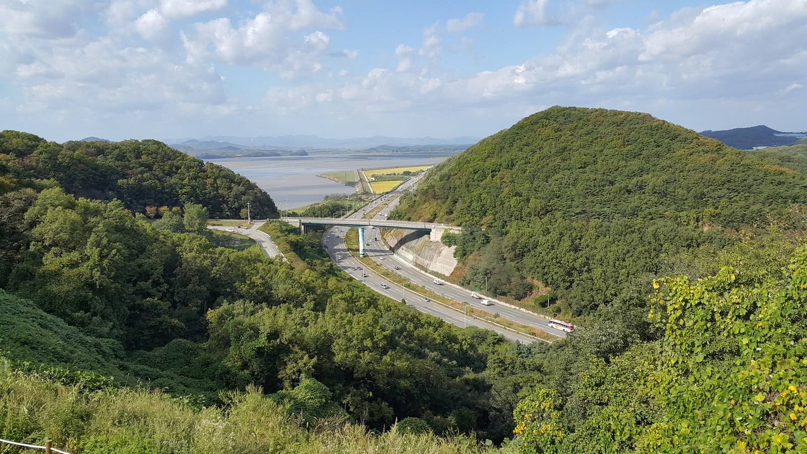 Jayu-ro from Odusan Observatory, Goyang (location photo, not a drama still)
