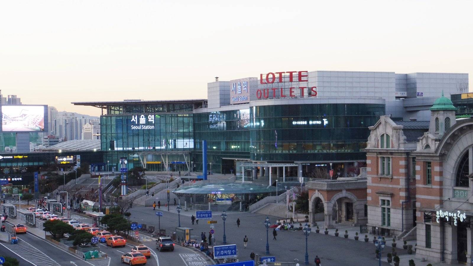 Seoul Station building exterior (location photo, not a film still)